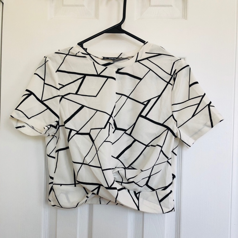 Cross wrap geo crop top